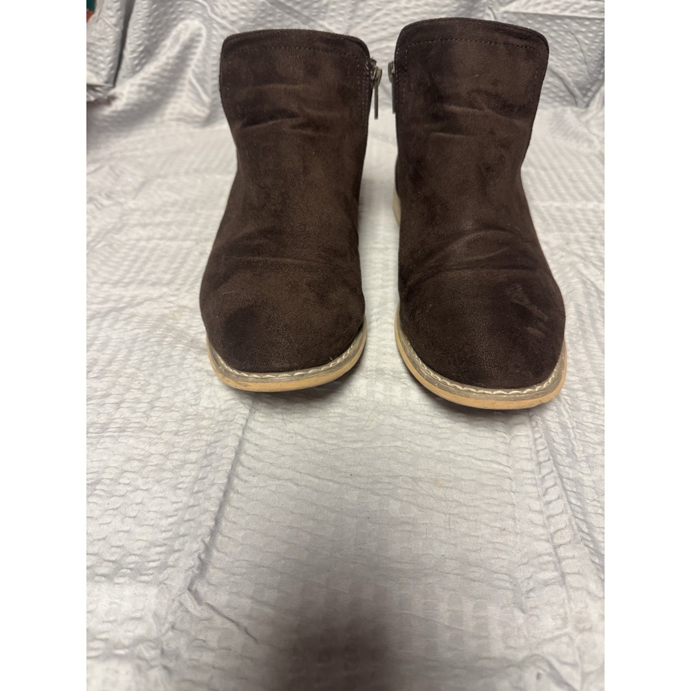 Cisco Kid Bootie Size 10 Dark Brown Suede 1 Inch Heel. Womens.